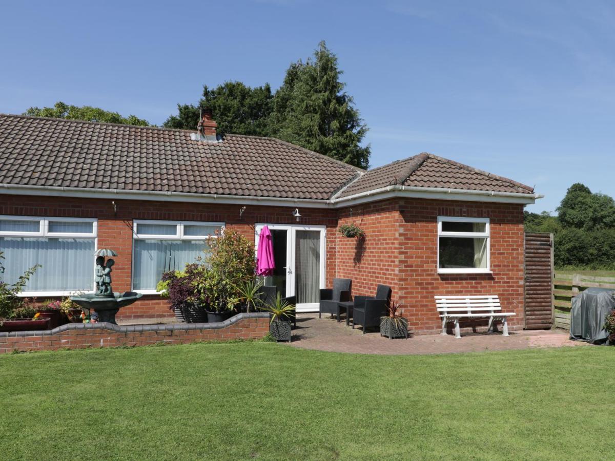 The Bungalow York Exteriör bild